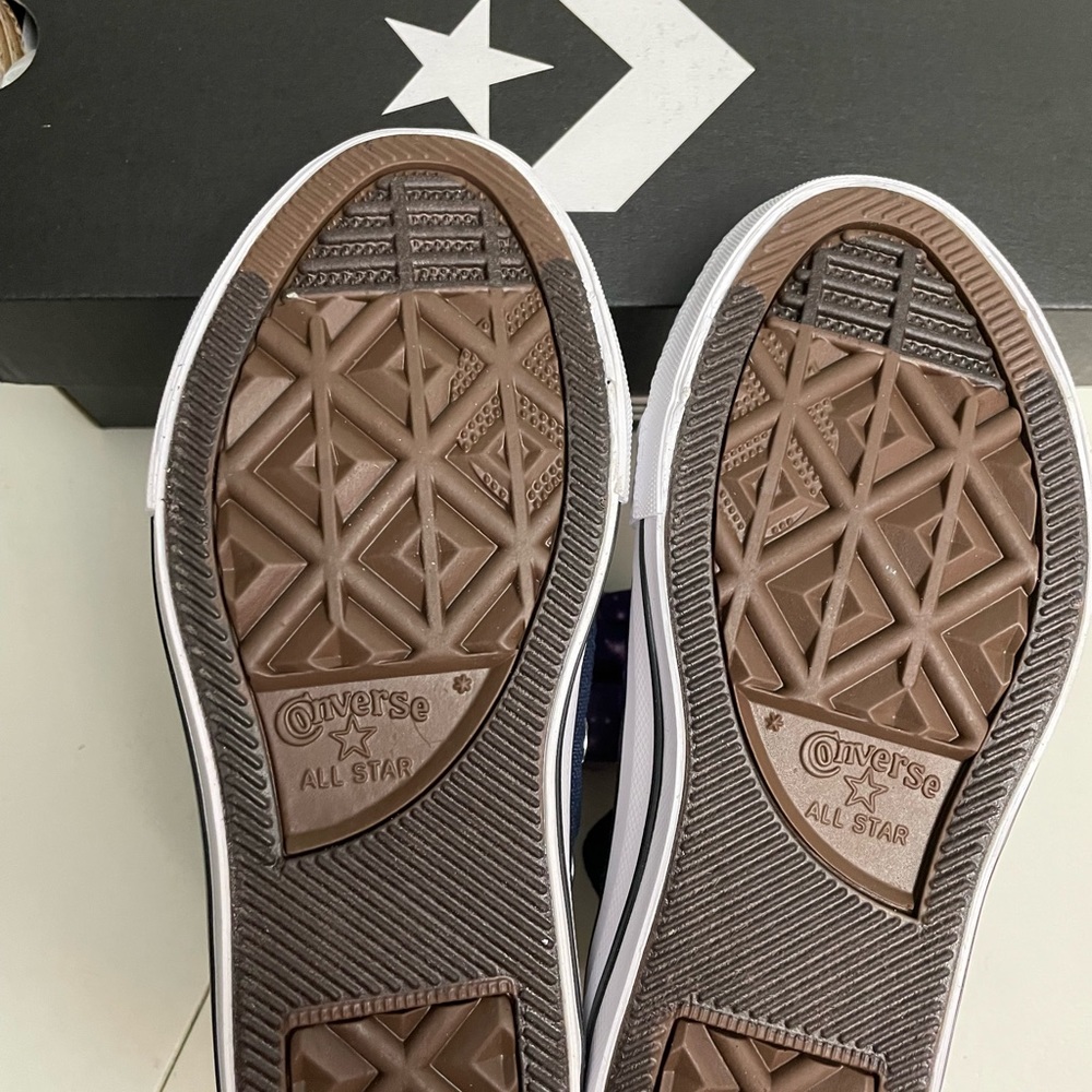 CONVERSE Chuck Taylor All Star High Top Sneaker 1M - Picture 9 of 9